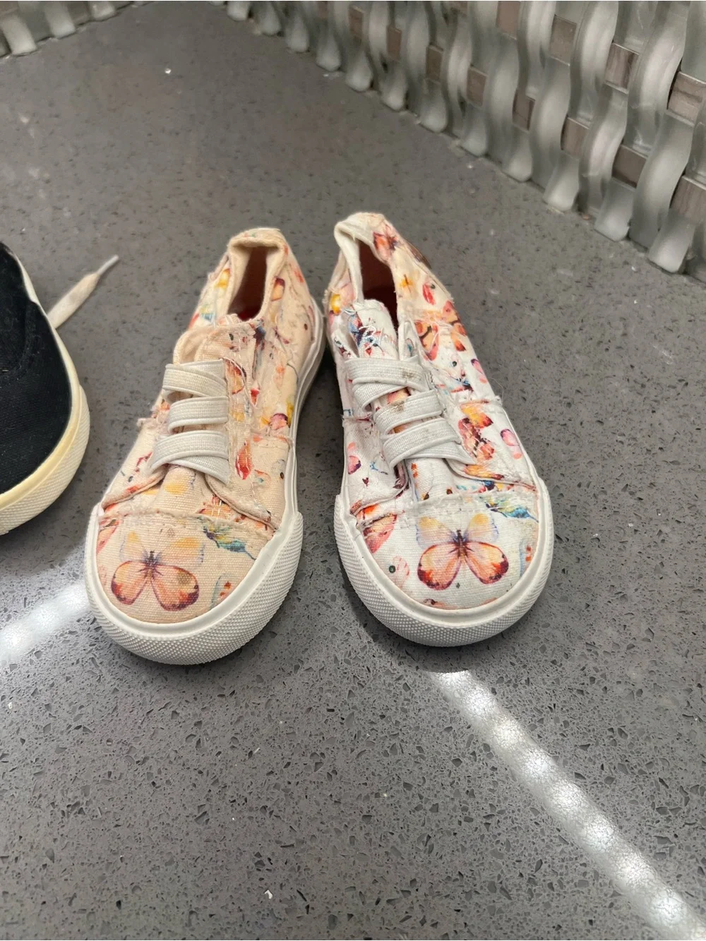 Kids Black Canvas Lace-Up Sneakers set of 3, size 7